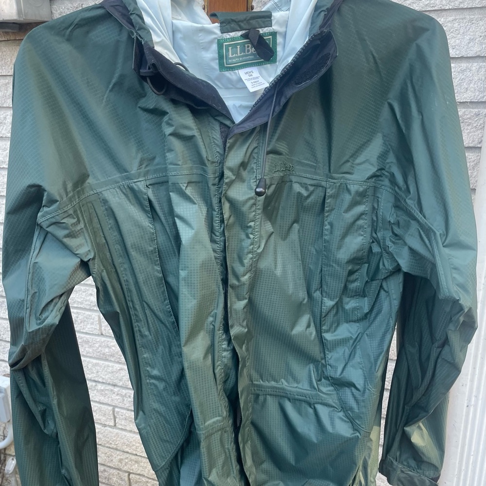 LL Bean men’s rain jacket size SM